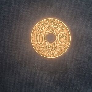 1932 25 CMES & 1939 10 CMES PARIS FR COINS. Lot of 2 coins.